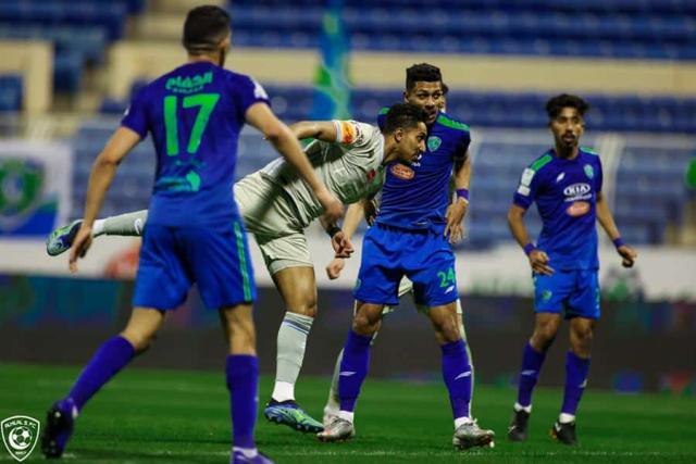 معلق مباراة الهلال والفتح