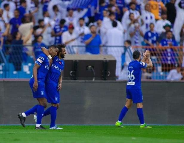 الهلال يفوز على الفيصلي ويُتوَّج بلقب الدوري السعودي