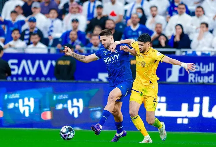 مباراة الهلال والتعاون في دوري روشن السعودي